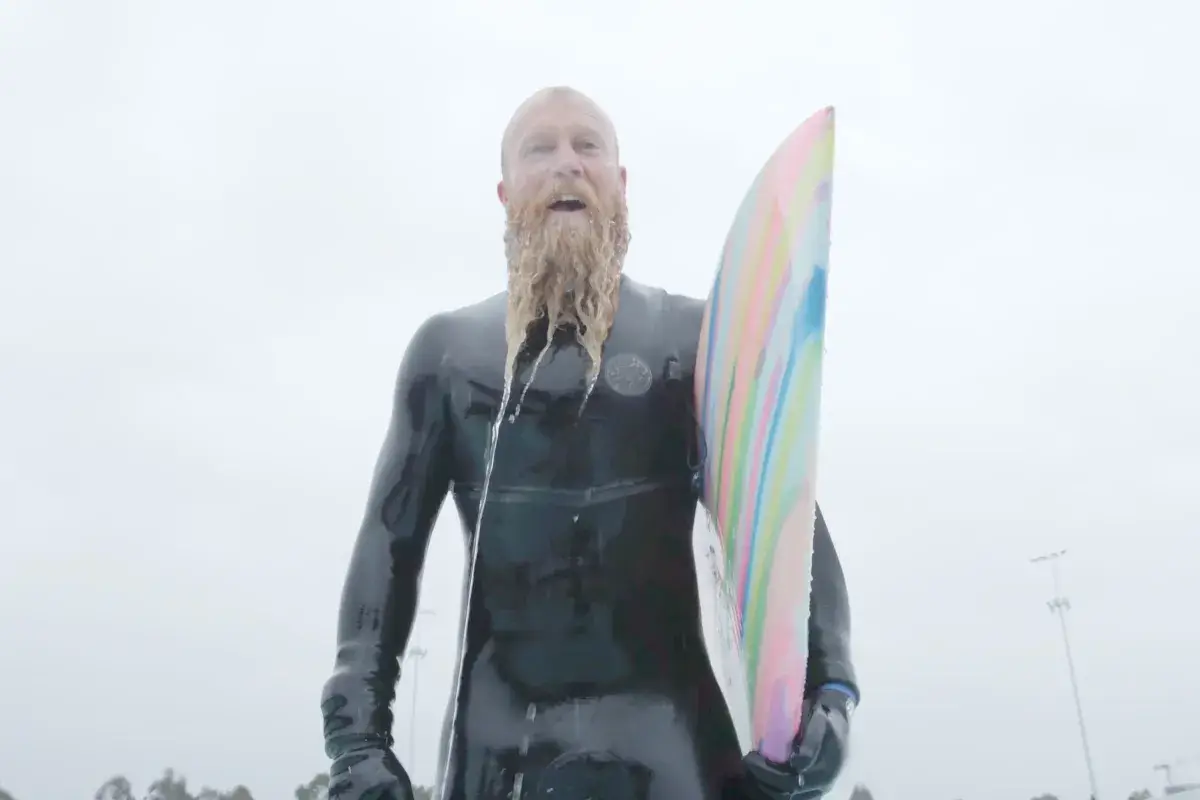 Blakey Johnston : l&rsquo;incroyable calvaire physique derrière un record du monde de surf historique ou « débile »