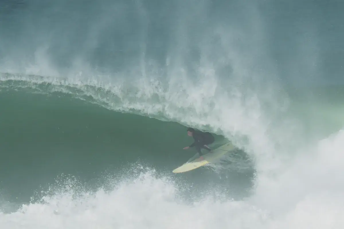 Edouard Delpero tube en longboard