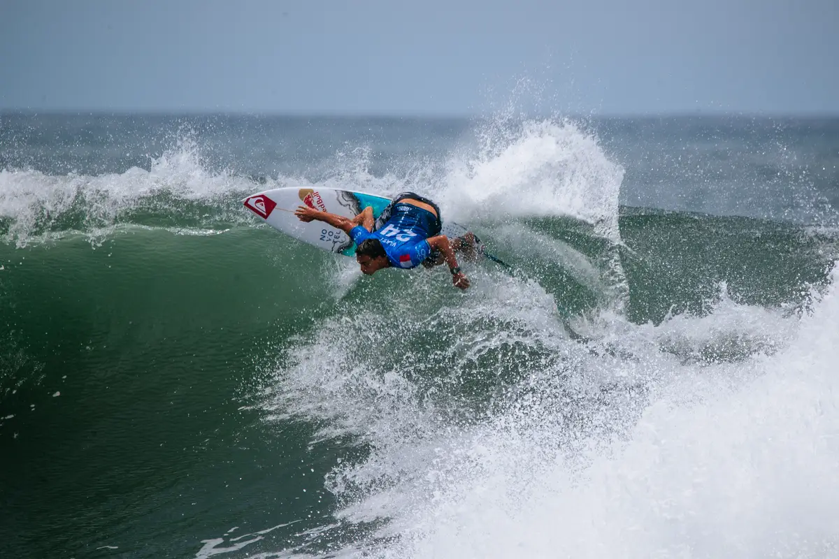 Surf City El Salvador Pro 2026 : la victoire de Kauli Vaast face à Filipe Toledo