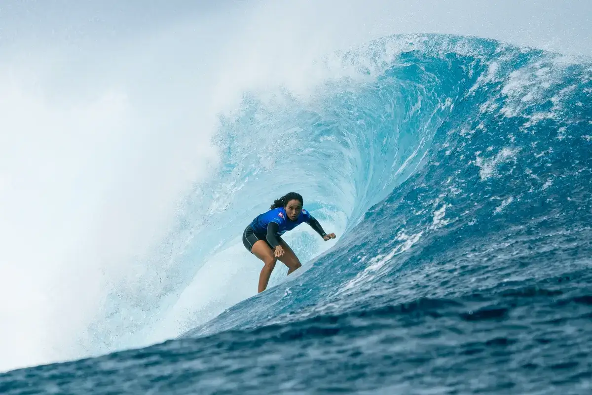 Vahine Fierro se livre : de la peur de Teahupo&rsquo;o au sommet du surf mondial